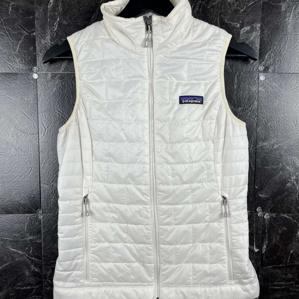Patagonia Women's White Nano Puff Insulated Vest XS